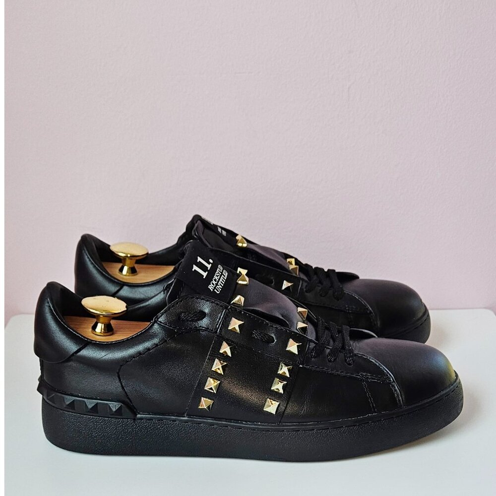 Valentino Garavani Rockstud Untitled 11.